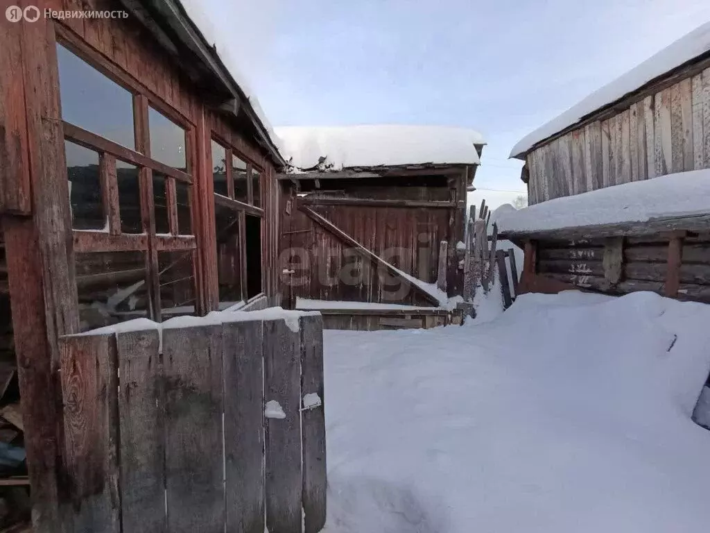 Дом в посёлок городского типа Верхняя Синячиха, улица Розы Люксембург ... - Фото 1