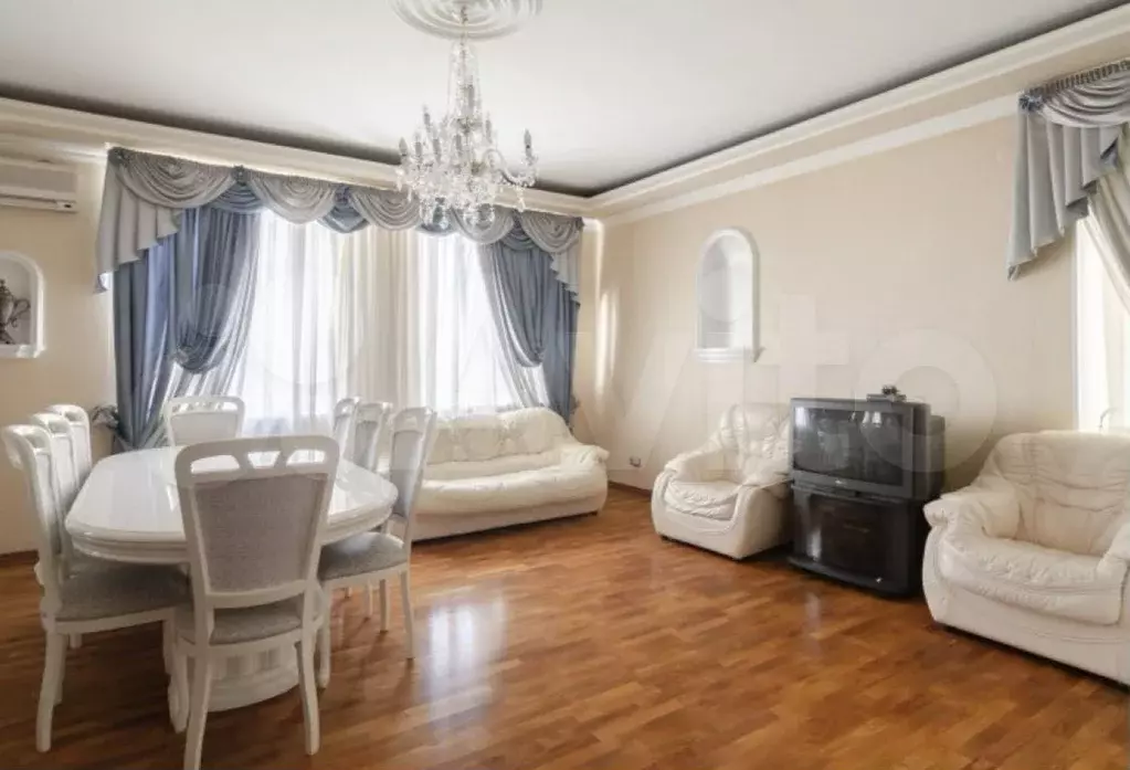 4-к. квартира, 110 м, 4/8 эт. - Фото 0