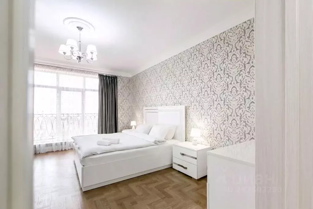 2-к кв. Ставропольский край, Кисловодск ул. Декабристов, 25 (77.0 м) - Фото 0