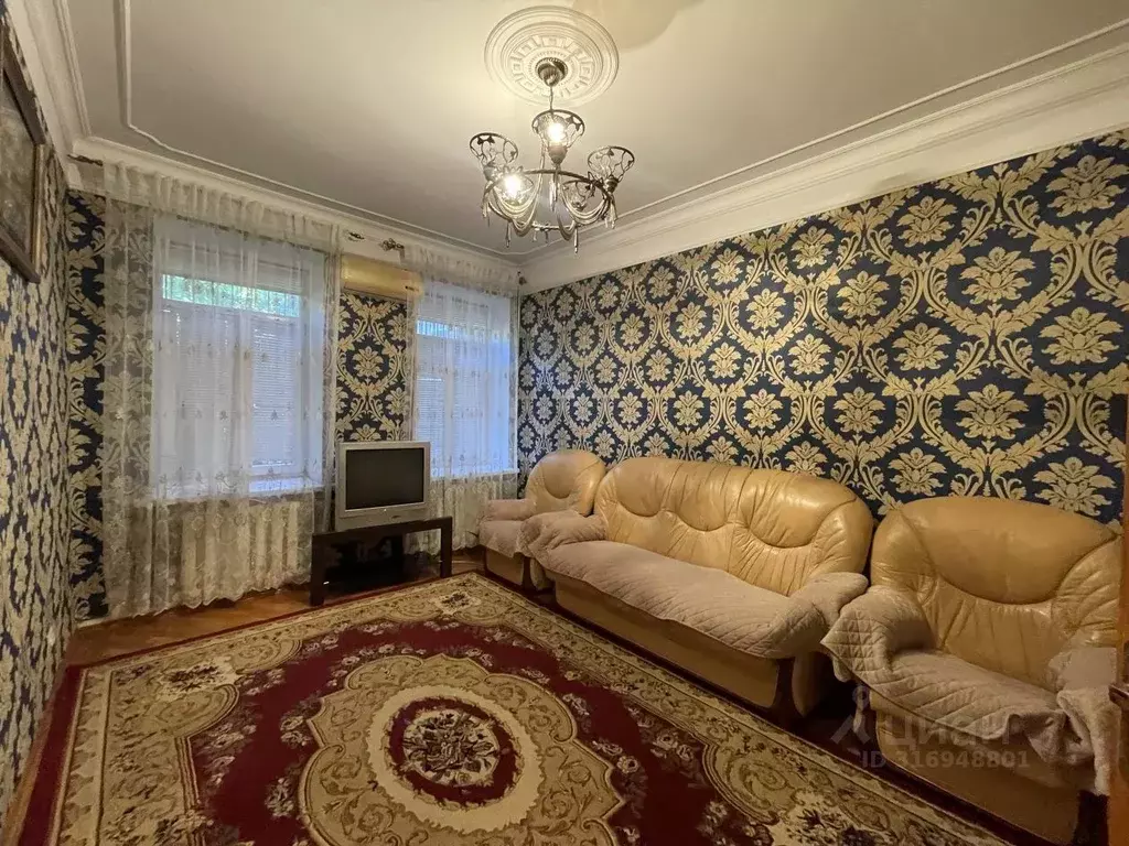 3-к кв. Дагестан, Махачкала ул. Азиза Алиева, 4И (50.0 м) - Фото 0