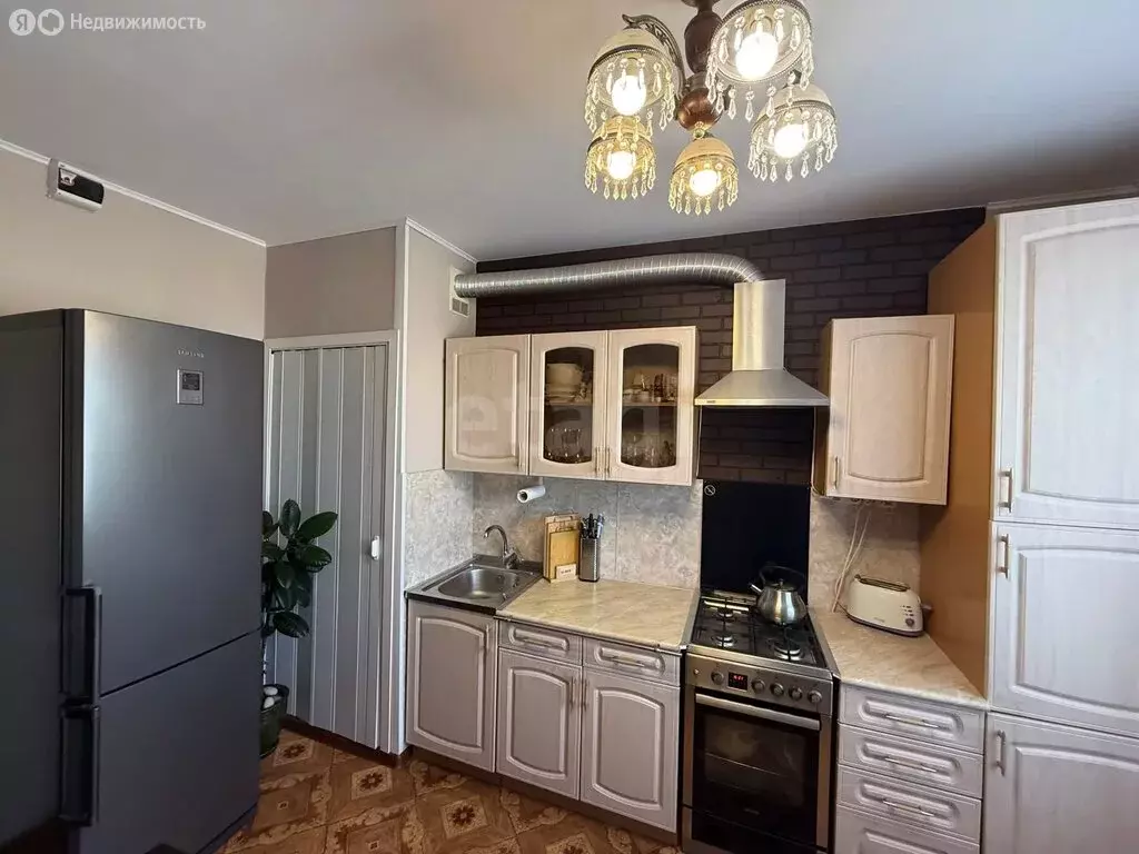 3-комнатная квартира: Ковров, улица Машиностроителей, 3 (63 м) - Фото 2