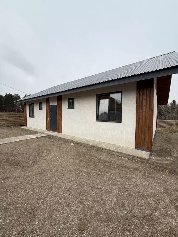 Дом в Иркутская область, Иркутский муниципальный округ, д. Карлук, ... - Фото 1