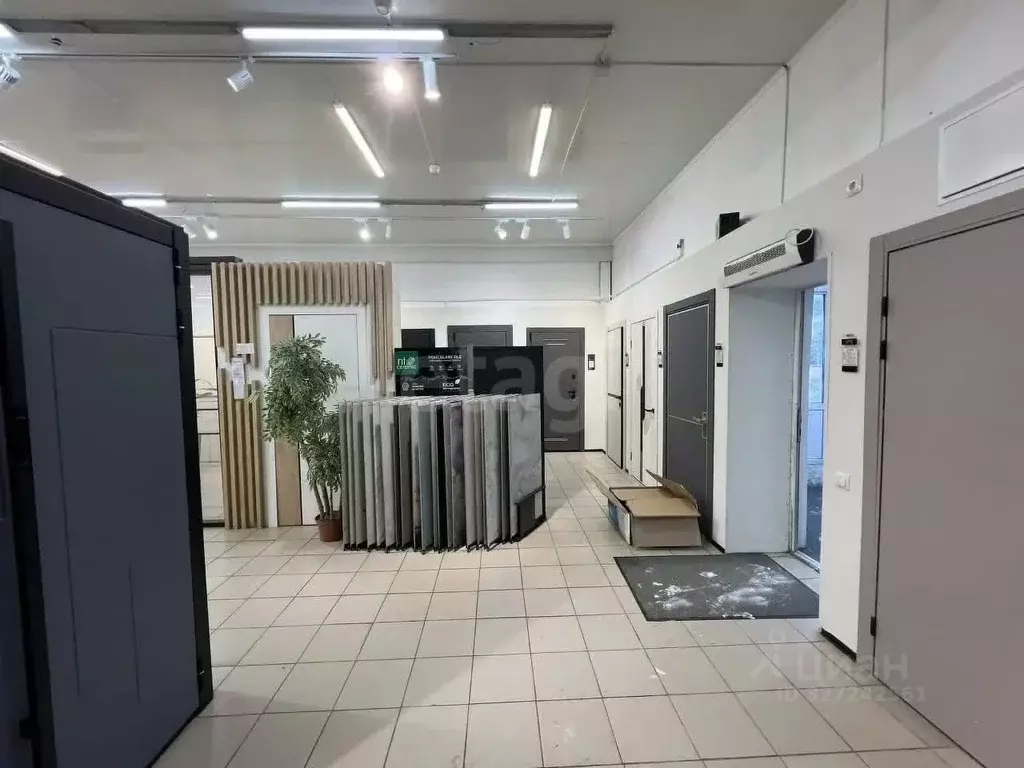 Помещение свободного назначения в Ямало-Ненецкий АО, Новый Уренгой ... - Фото 1