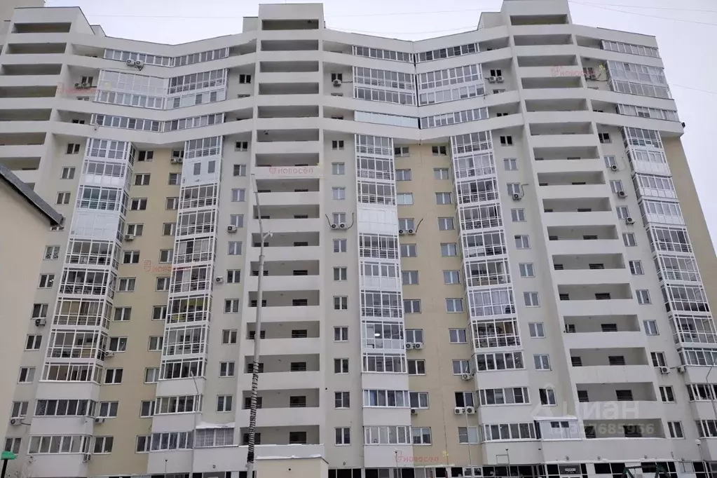 Гараж в Свердловская область, Екатеринбург ул. Соболева, 19 (15 м) - Фото 1