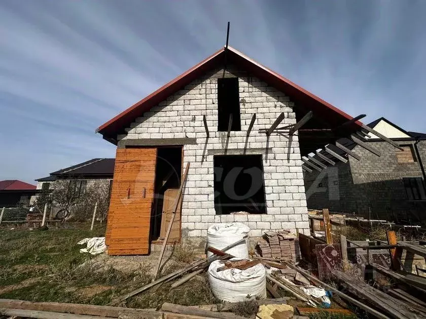 Дом в Дагестан, Махачкала городской округ, Ленинкент пгт  (65 м) - Фото 1