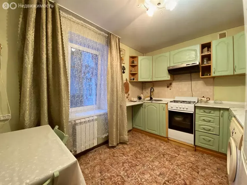 4-комнатная квартира: Азов, улица Чехова, 25 (74 м) - Фото 0