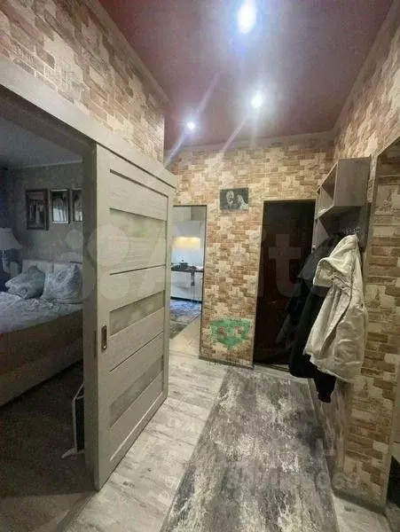 2-к кв. Краснодарский край, Геленджик Южный мкр, ул. Жуковского, 18 ... - Фото 0