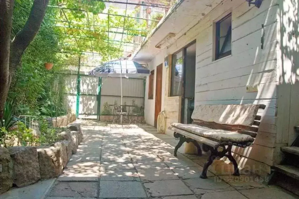 Дом в Крым, Алупка ул. Карла Маркса, 6 (12 м) - Фото 1