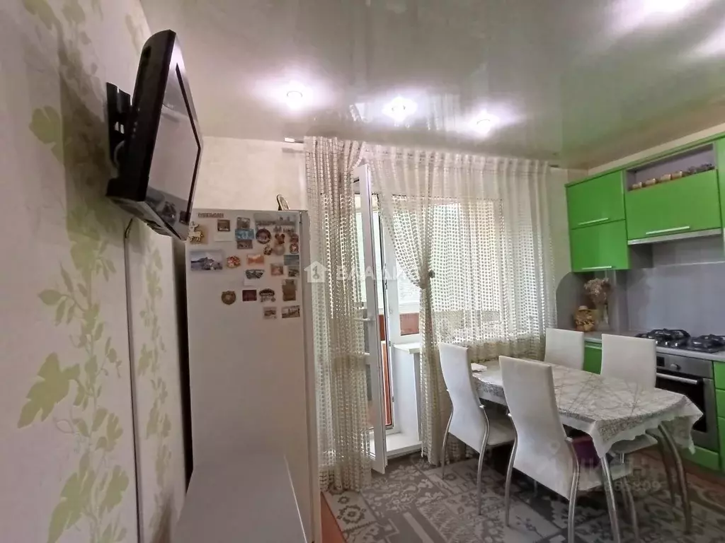 3-к кв. Белгородская область, Шебекино Парковая ул., 11 (68.9 м) - Фото 1