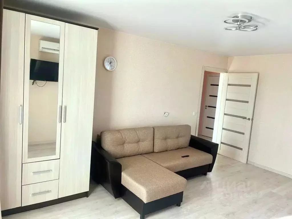 2-к кв. Крым, Алушта ул. Судакская, 8 (56.0 м) - Фото 1