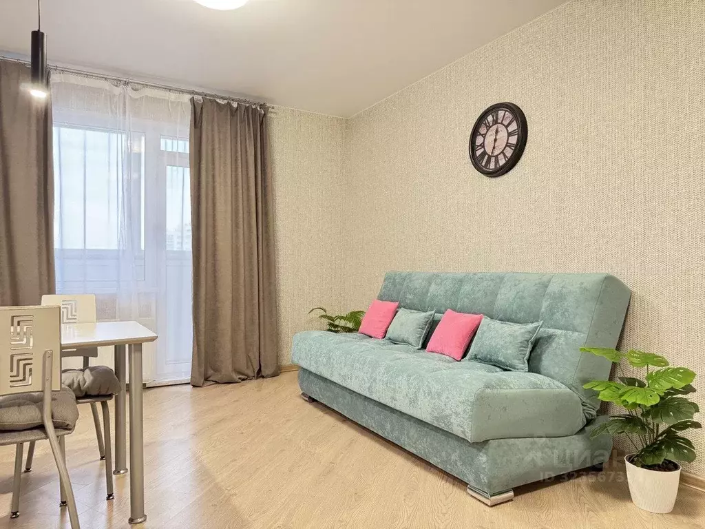 1-к кв. Челябинская область, Челябинск ул. Братьев Кашириных, 131 ... - Фото 1