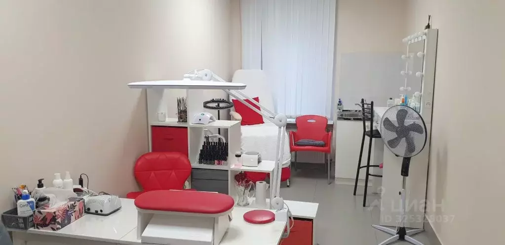 Помещение свободного назначения в Москва ул. Зацепский Вал, 5 (14 м) - Фото 1