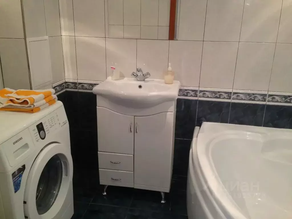 2-к кв. Самарская область, Тольятти ул. Мира, 111 (56.0 м) - Фото 2