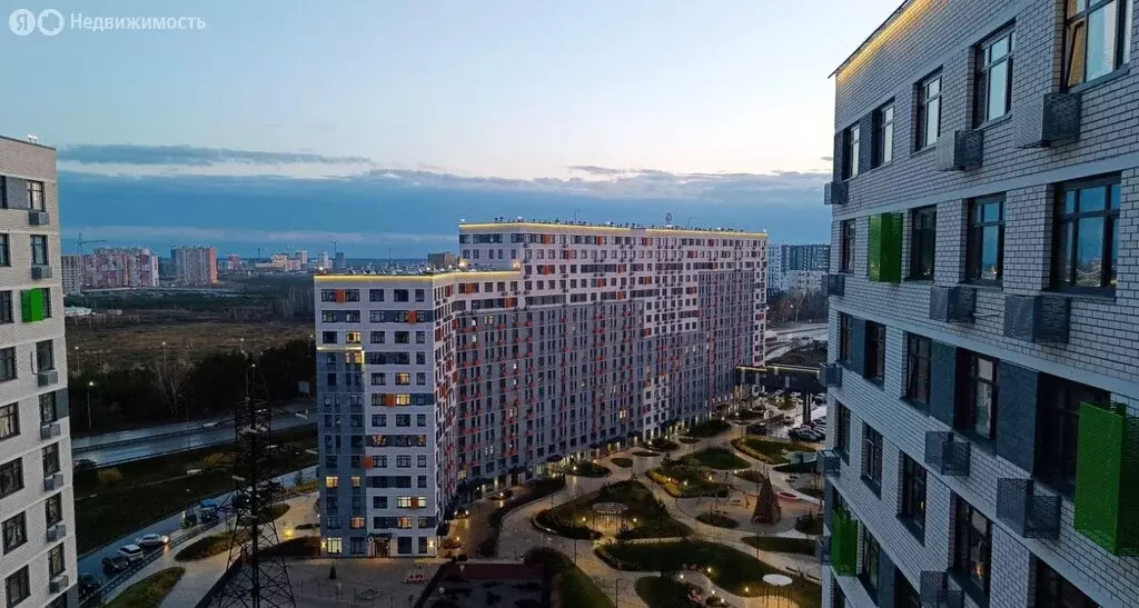 Квартира-студия: Тюмень, улица Первооткрывателей, 2 (26.3 м) - Фото 0