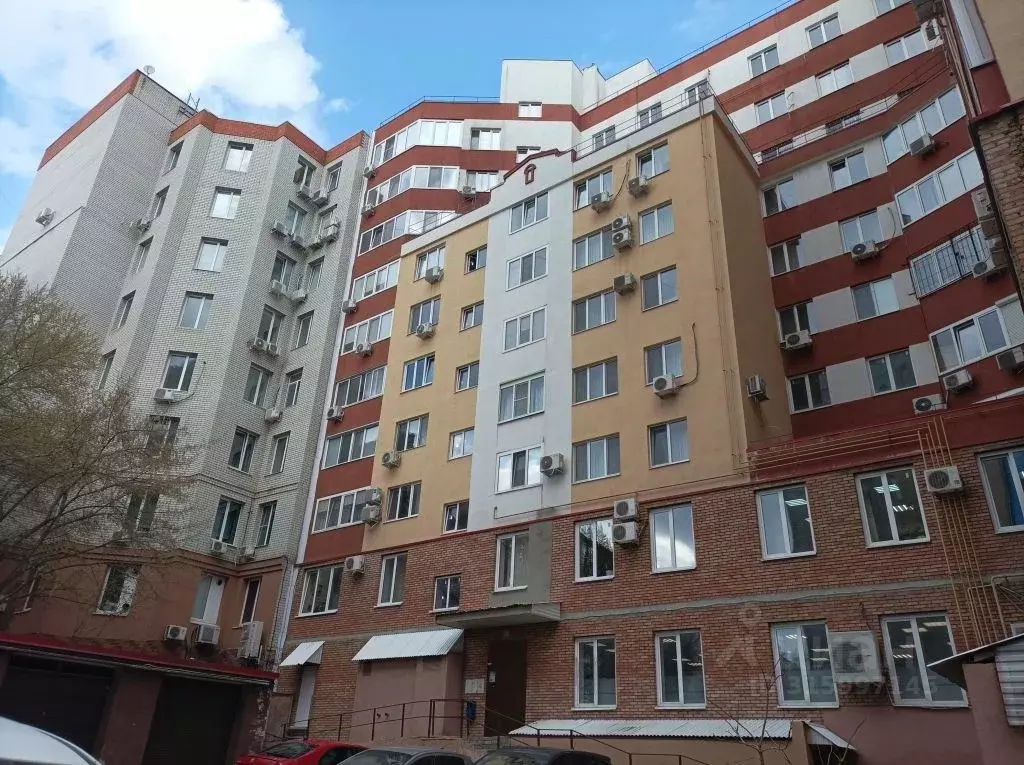 Гараж в Саратовская область, Саратов Соборная пл., 5 (18 м) - Фото 1