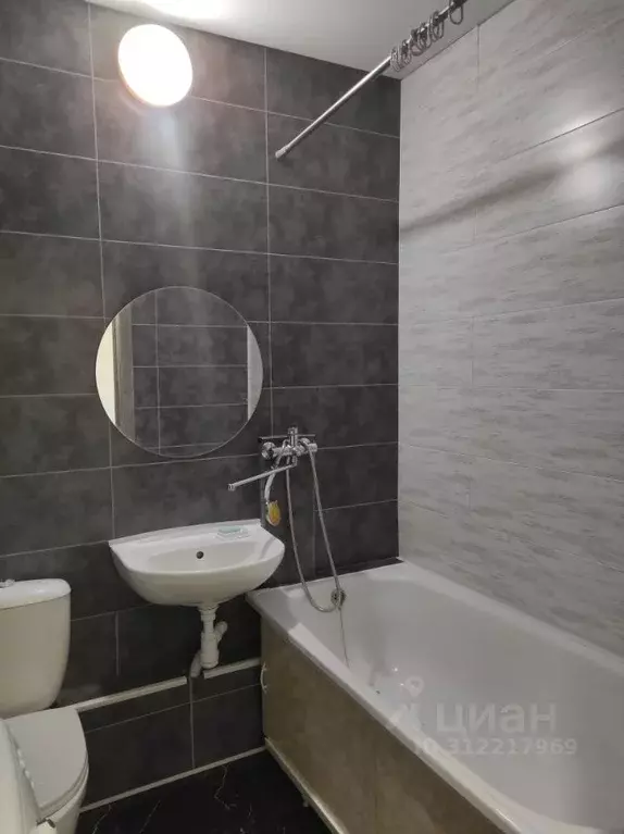 Студия Красноярский край, Красноярск Соколовская ул., 76 (28.0 м) - Фото 1