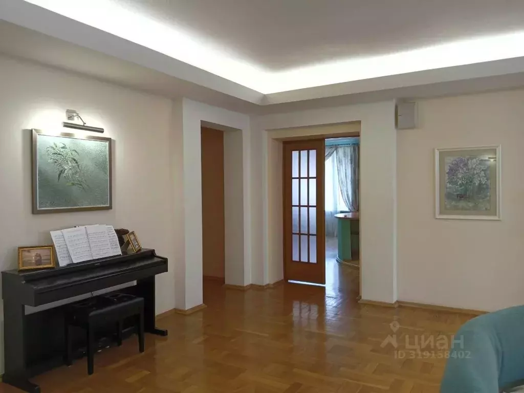 4-к кв. Чувашия, Чебоксары ул. Никиты Сверчкова, 15А (242.7 м) - Фото 1