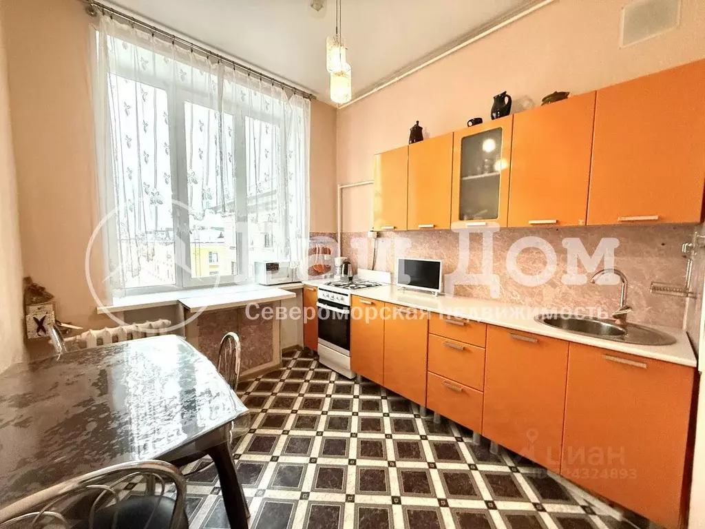 2-к кв. Мурманская область, Североморск ул. Сафонова, 18 (56.0 м) - Фото 2