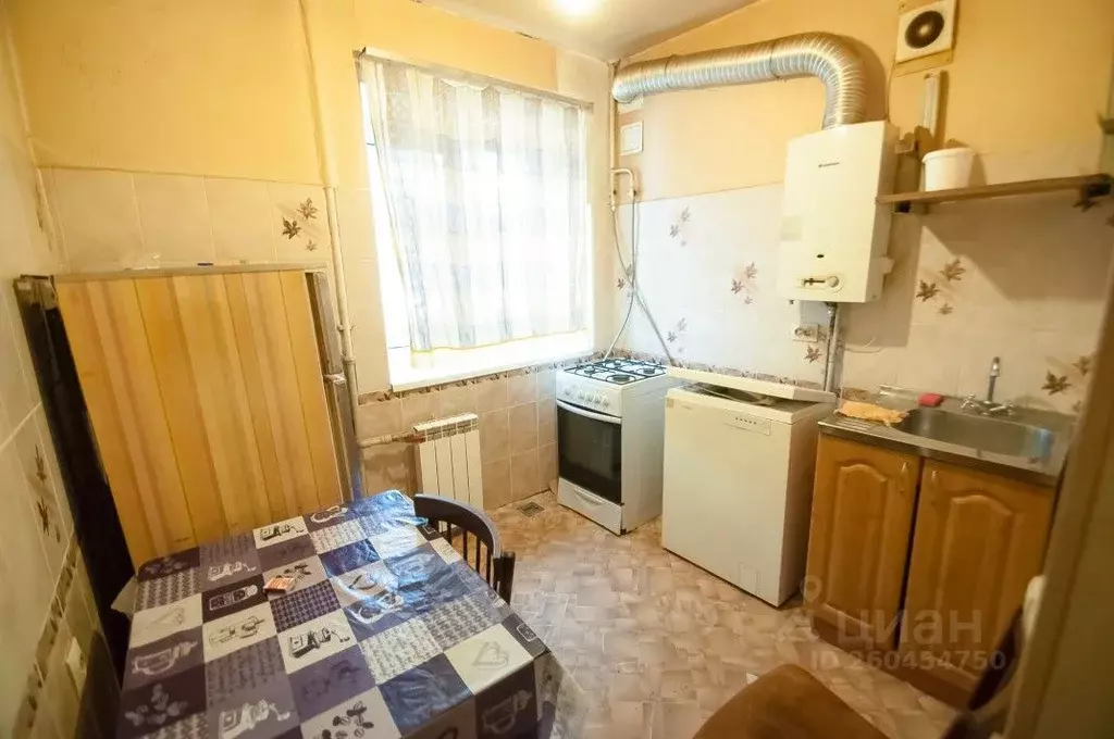 3-к кв. Нижегородская область, Нижний Новгород ул. Сурикова, 6 (55.0 ... - Фото 2