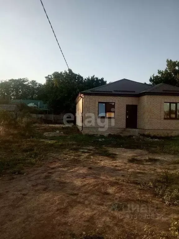 Дом в Ставропольский край, Шпаковский муниципальный округ, с. Надежда ... - Фото 1