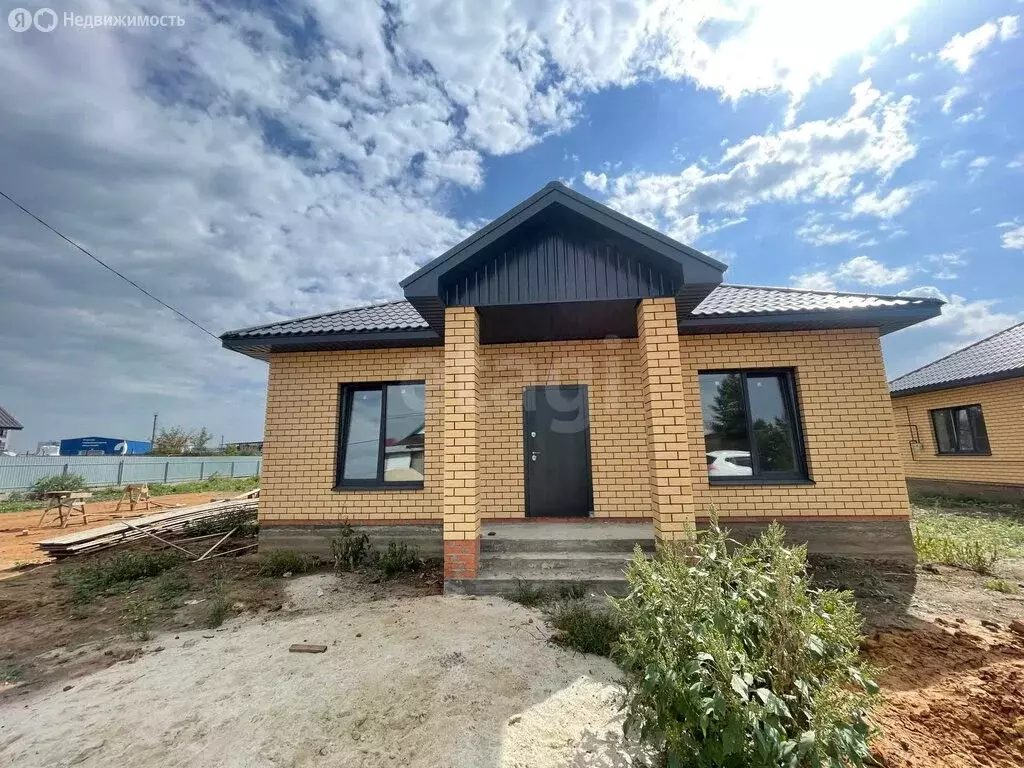 Дом в Оренбург, микрорайон Пугачи, улица Щетинина (110 м) - Фото 1