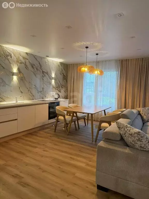 2-комнатная квартира: Горно-Алтайск, улица Павла Кучияк, 2 (69.8 м) - Фото 2