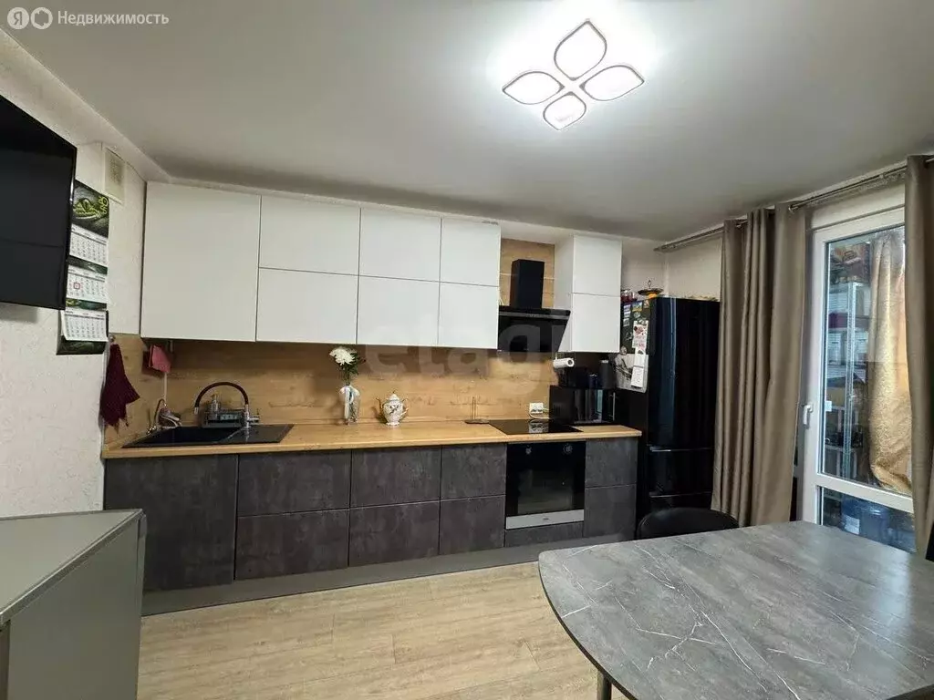 3-комнатная квартира: хутор Ветряк, Выборская улица, 5 (83.6 м) - Фото 2