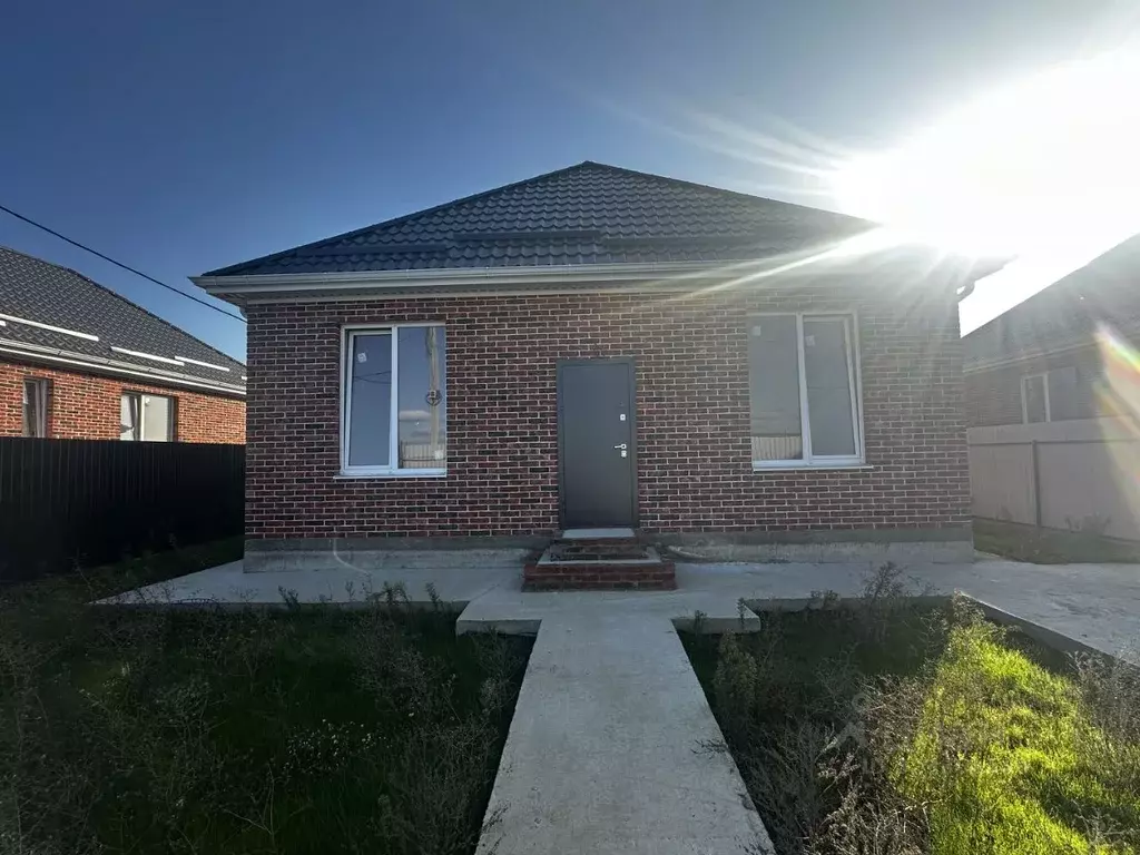 Дом в Краснодарский край, Краснодар пос. Российский,  (85 м) - Фото 1