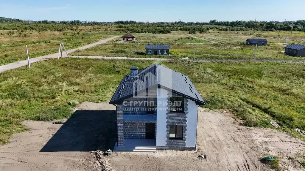 Дом в Калининградская область, Гурьевский муниципальный округ, пос. ... - Фото 0