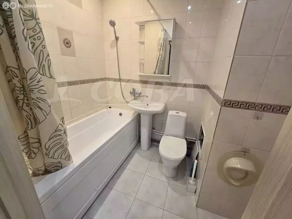 Квартира-студия: Тюмень, улица Тимофея Чаркова, 79к2 (32 м) - Фото 1