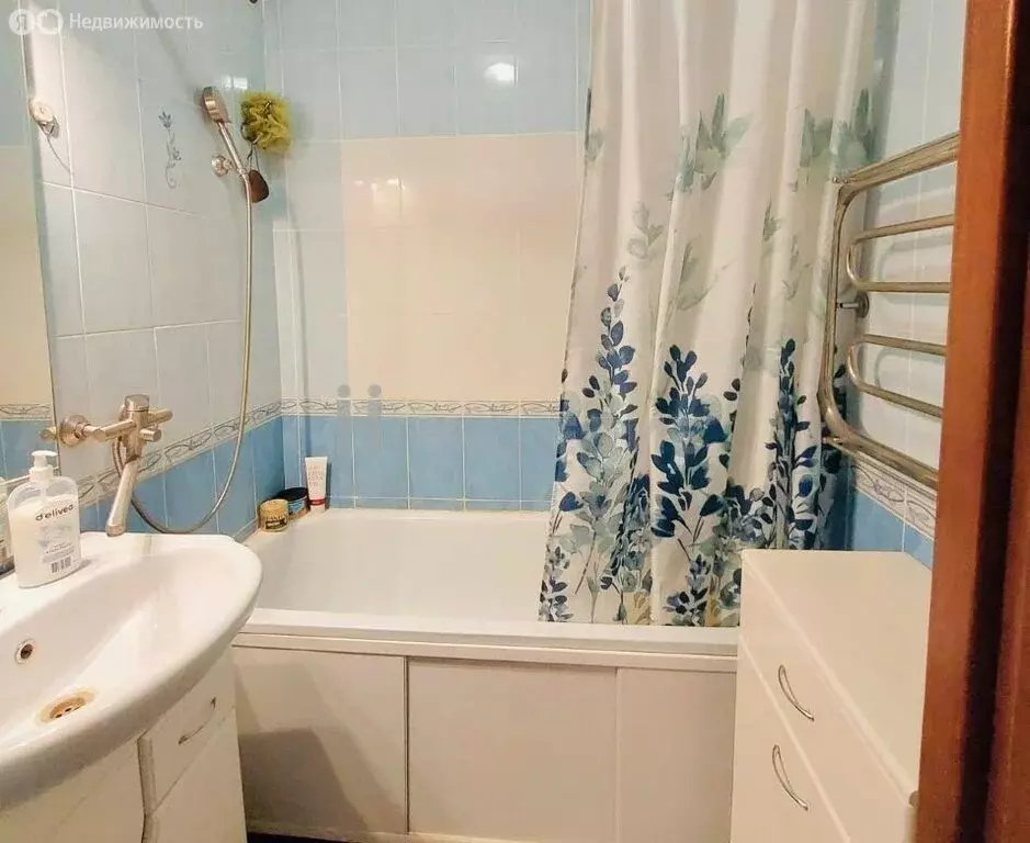 3-комнатная квартира: Белая Калитва, улица Машиностроителей, 19 (64 м) - Фото 0