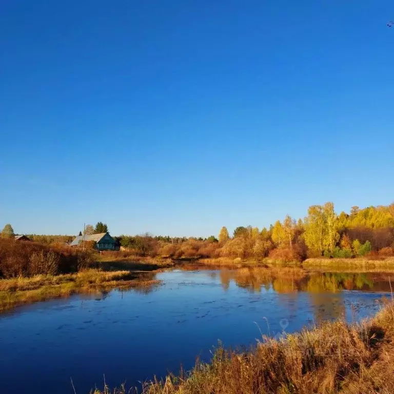 Дом в Свердловская область, Первоуральск городской округ, пос. ... - Фото 1