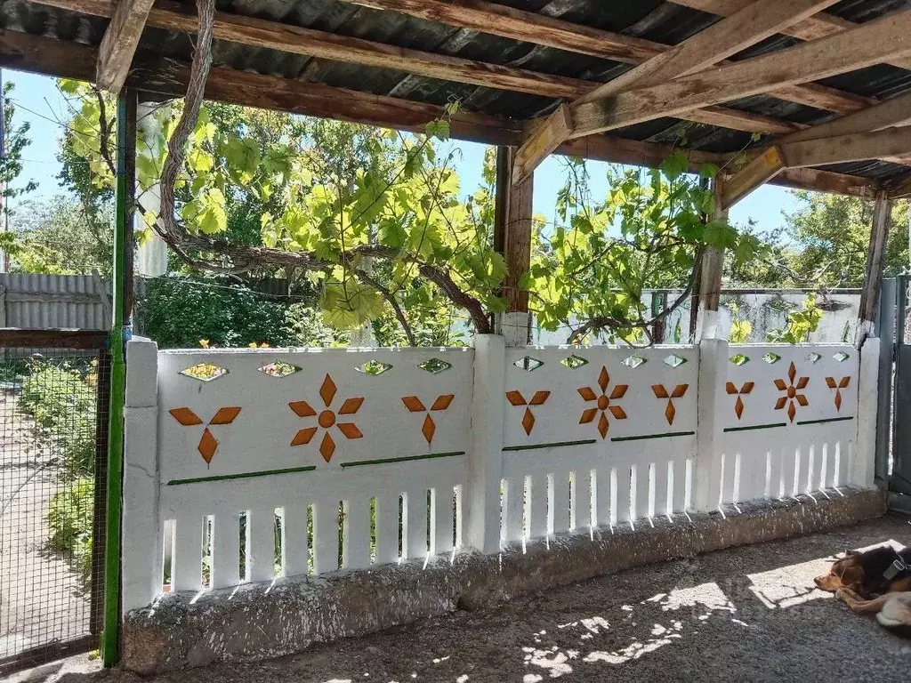 Дом в Крым, Сакский район, с. Вересаево ул. Гвардейская, 4 (107 м) - Фото 0