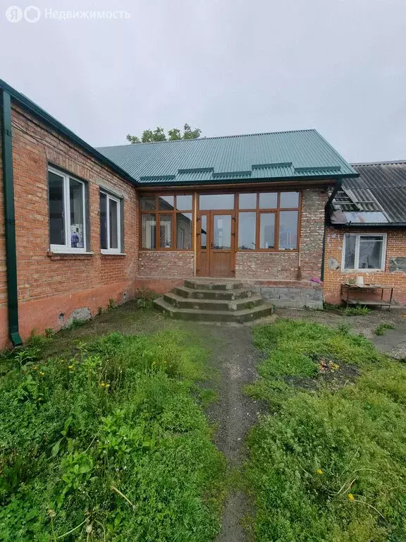 Дом в село Гизель, Пролетарская улица, 2 (285 м) - Фото 1