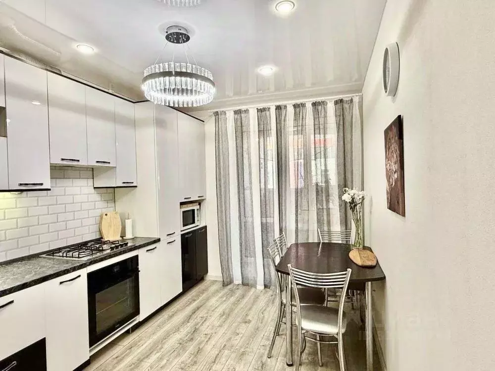 3-к кв. Татарстан, Казань ул. Аметьевская магистраль, 4 (74.5 м) - Фото 1