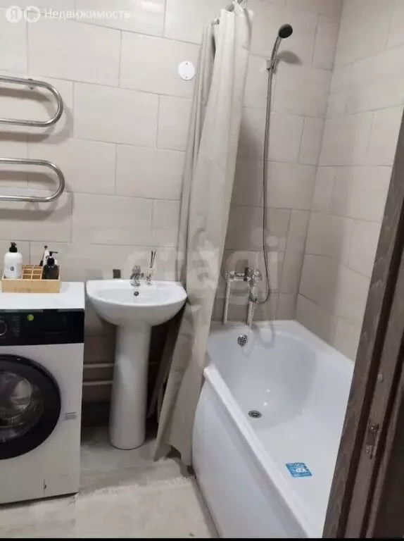 3-комнатная квартира: Кондратово, проспект Дягилева, 4 (67.6 м) - Фото 1