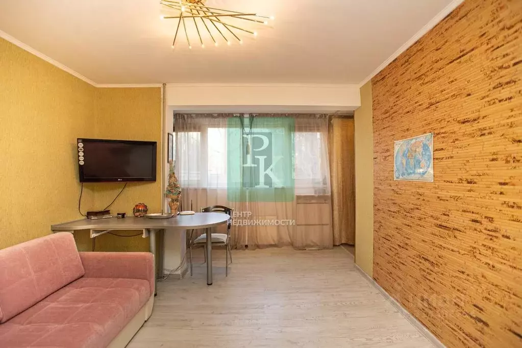 2-к кв. Севастополь ул. Героев Бреста, 41 (62.6 м) - Фото 1