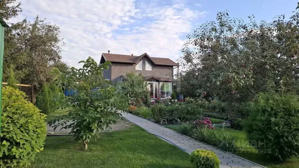 Дом в Саратовская область, Саратов ул. Большая Мичуринская, 18 (84 м) - Фото 1