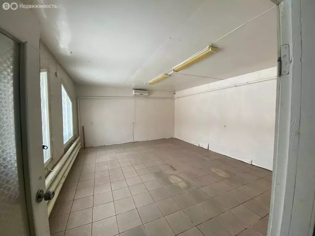 Торговая площадь (43.7 м) - Фото 1