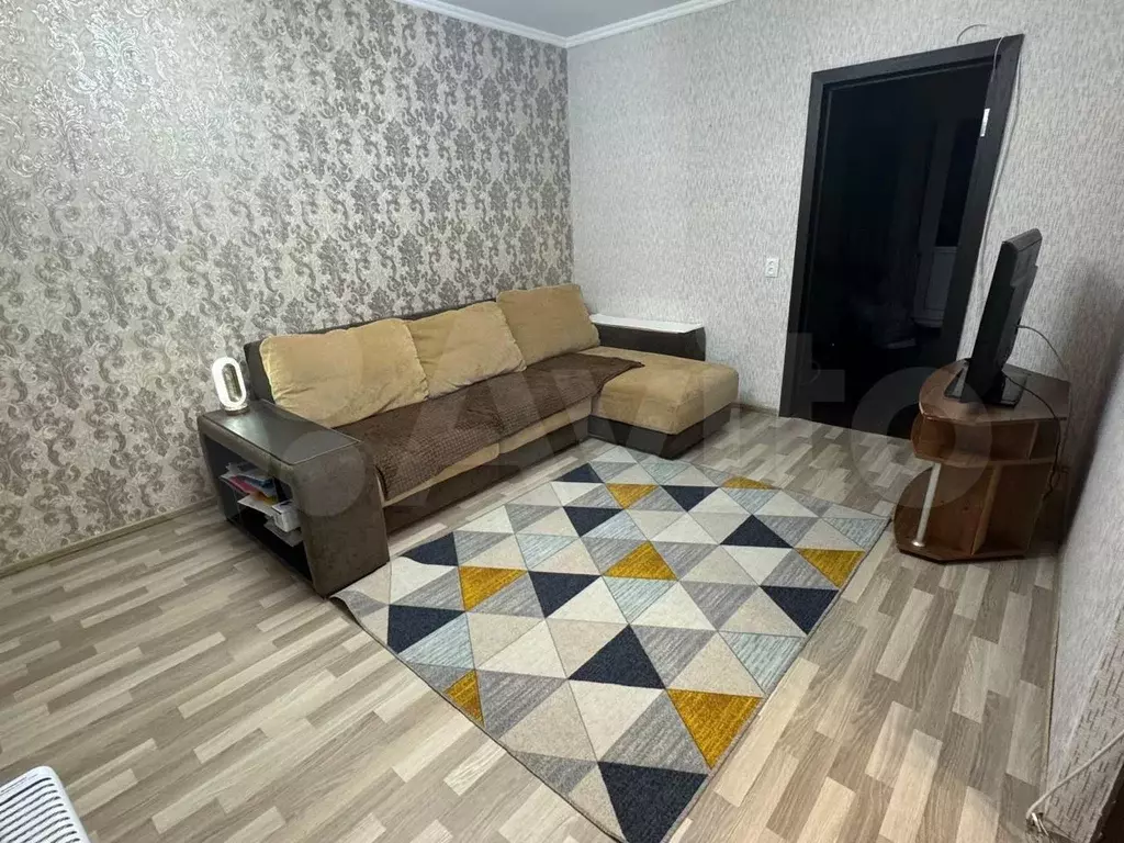 3-к. квартира, 63 м, 2/10 эт. - Фото 0