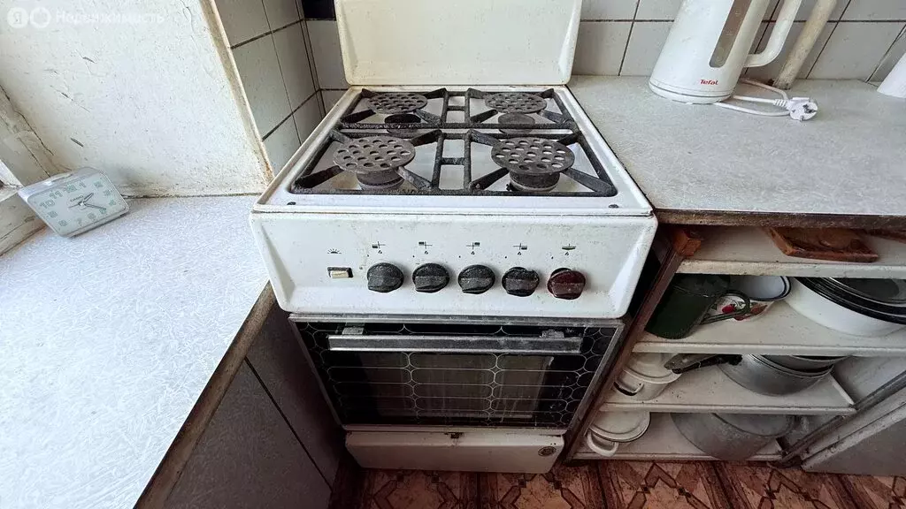 3-комнатная квартира: Самара, Молодогвардейская улица, 221 (55.4 м) - Фото 1