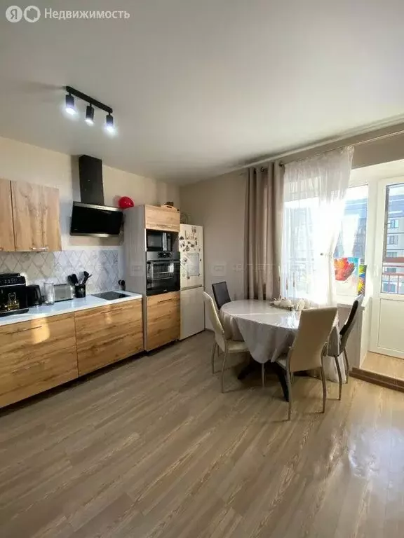 1-комнатная квартира: Казань, улица Рауиса Гареева, 100 (29.4 м) - Фото 1