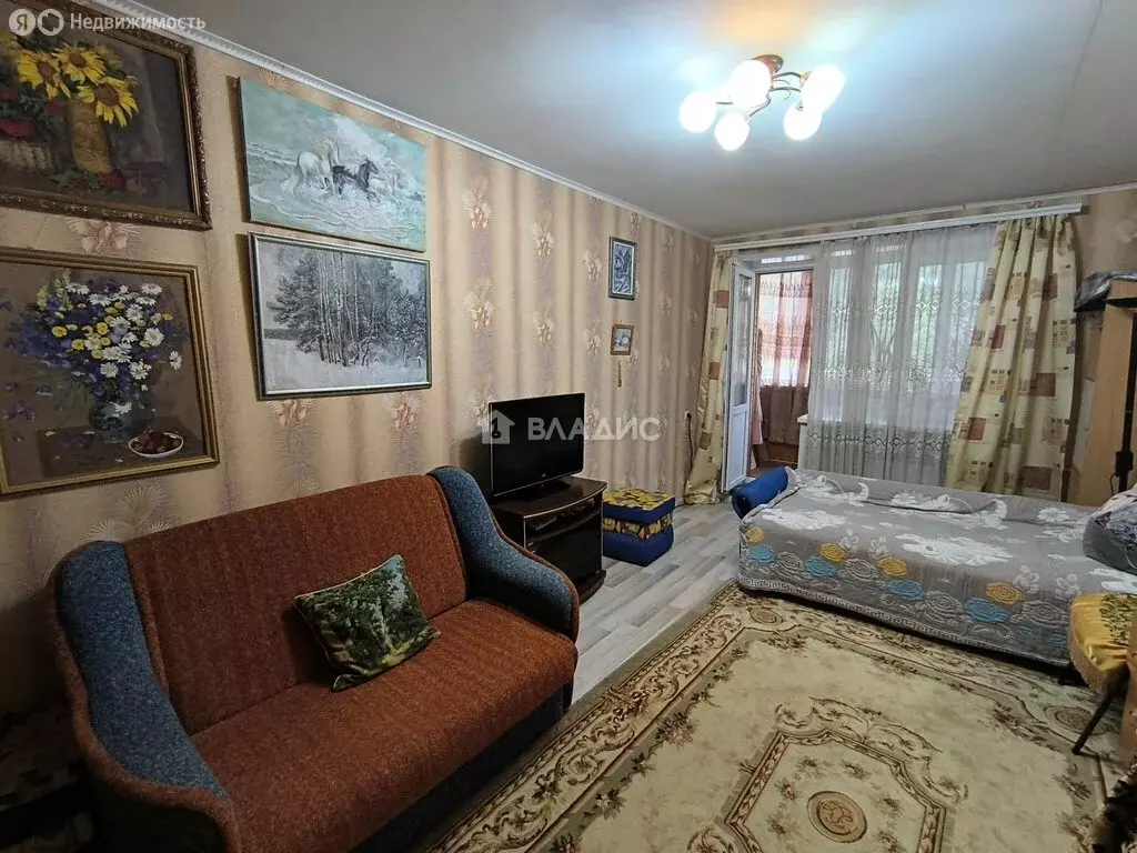 1-комнатная квартира: Строитель, Центральная улица, 10 (35 м) - Фото 0