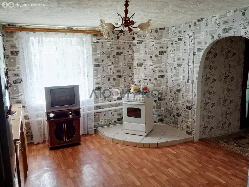 Дом в Новоузенск, улица Лейтенанта Шмидта, 24 (107.4 м) - Фото 2