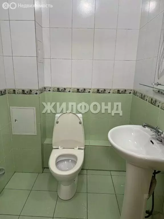 3-комнатная квартира: Абакан, улица Стофато, 6А (78 м) - Фото 1