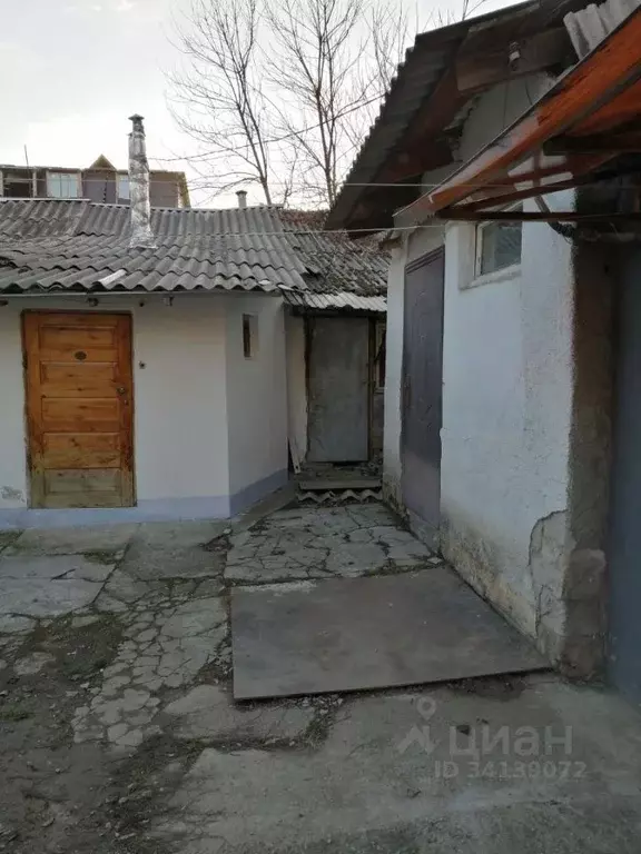 2-к кв. Кабардино-Балкария, Нальчик ул. Грибоедова (36.0 м) - Фото 0