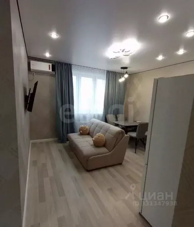 2-к кв. Тюменская область, Тюмень ул. Республики, 204к15 (51.0 м) - Фото 2