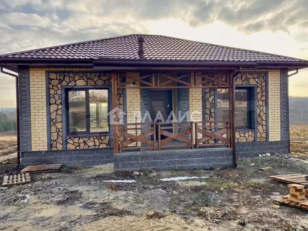 Дом в Белгородская область, Строитель Яковлевский городской округ, ... - Фото 1