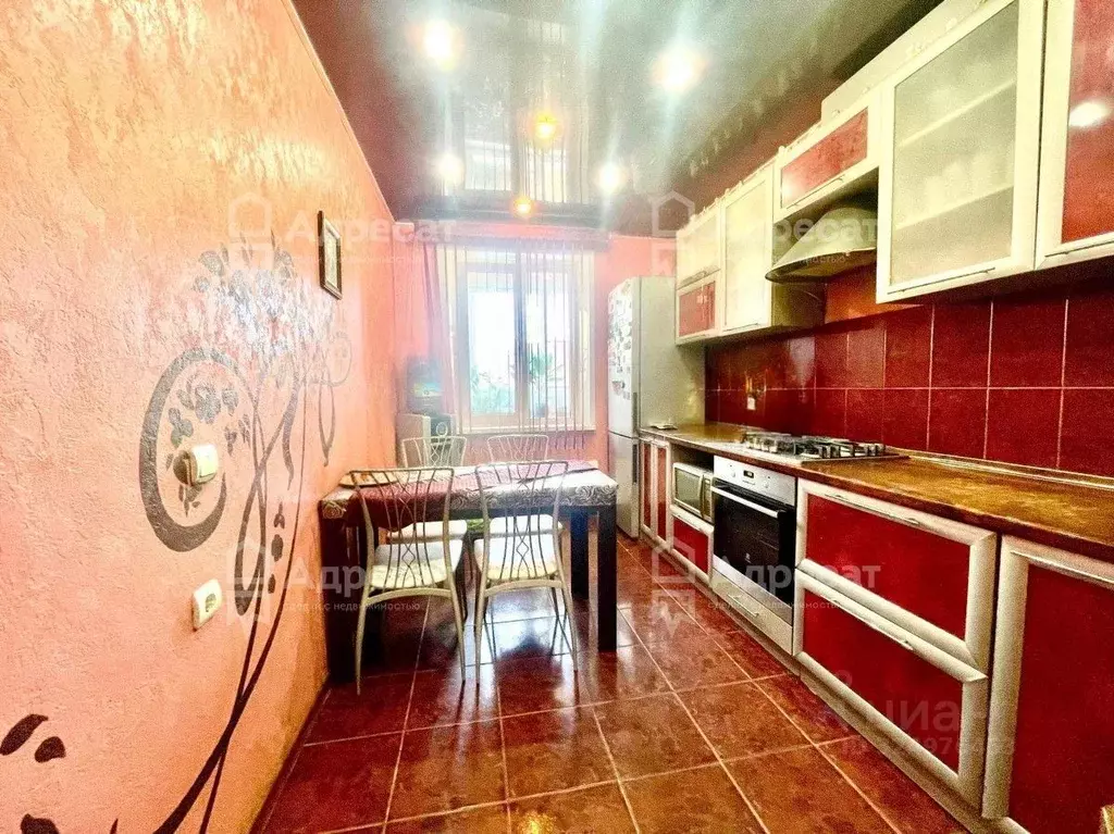 3-к кв. Волгоградская область, Волгоград ул. Таращанцев, 64а (76.2 м) - Фото 2