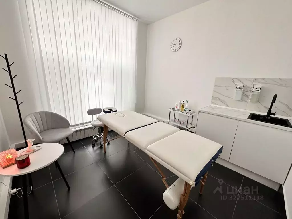 Помещение свободного назначения в Татарстан, Казань ул. Павлюхина, ... - Фото 1